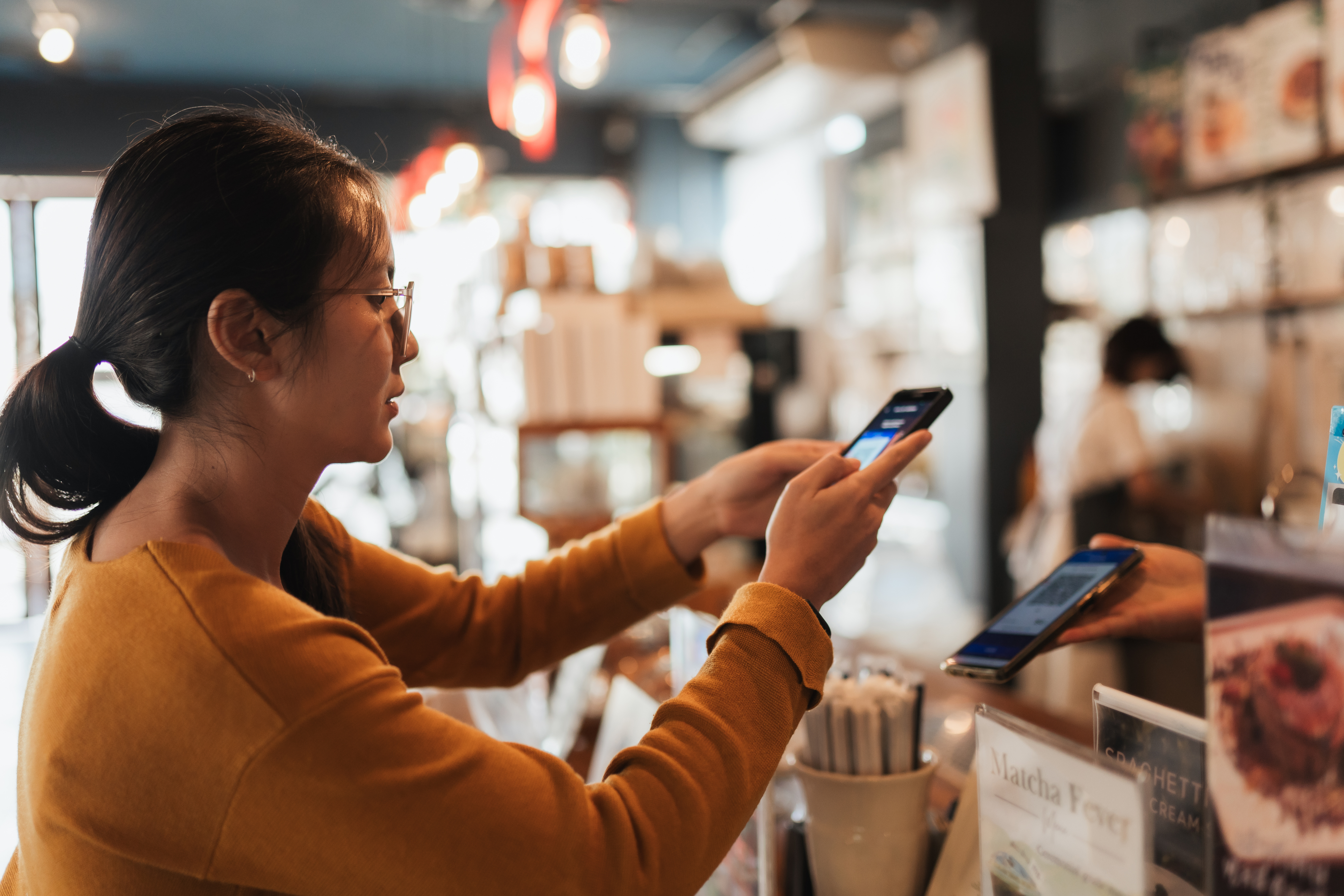 Consumer paying instantly with BLiTZ Pay
